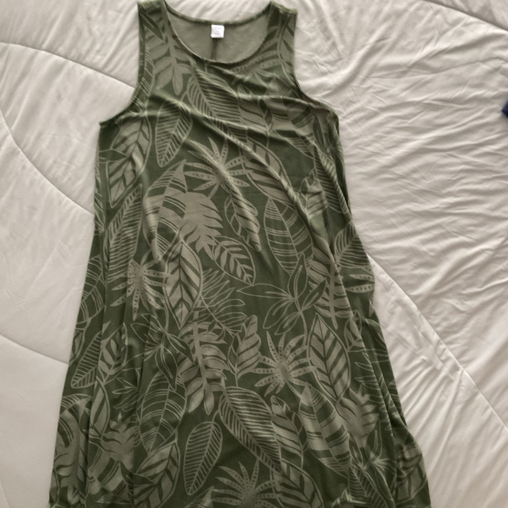 Old Navy Olive Leaf Pattern dress